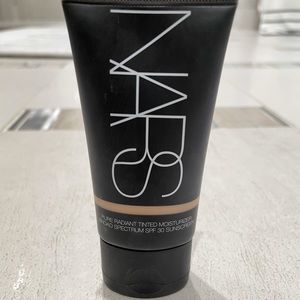 NARS pure radiant tint moisturizer with spf